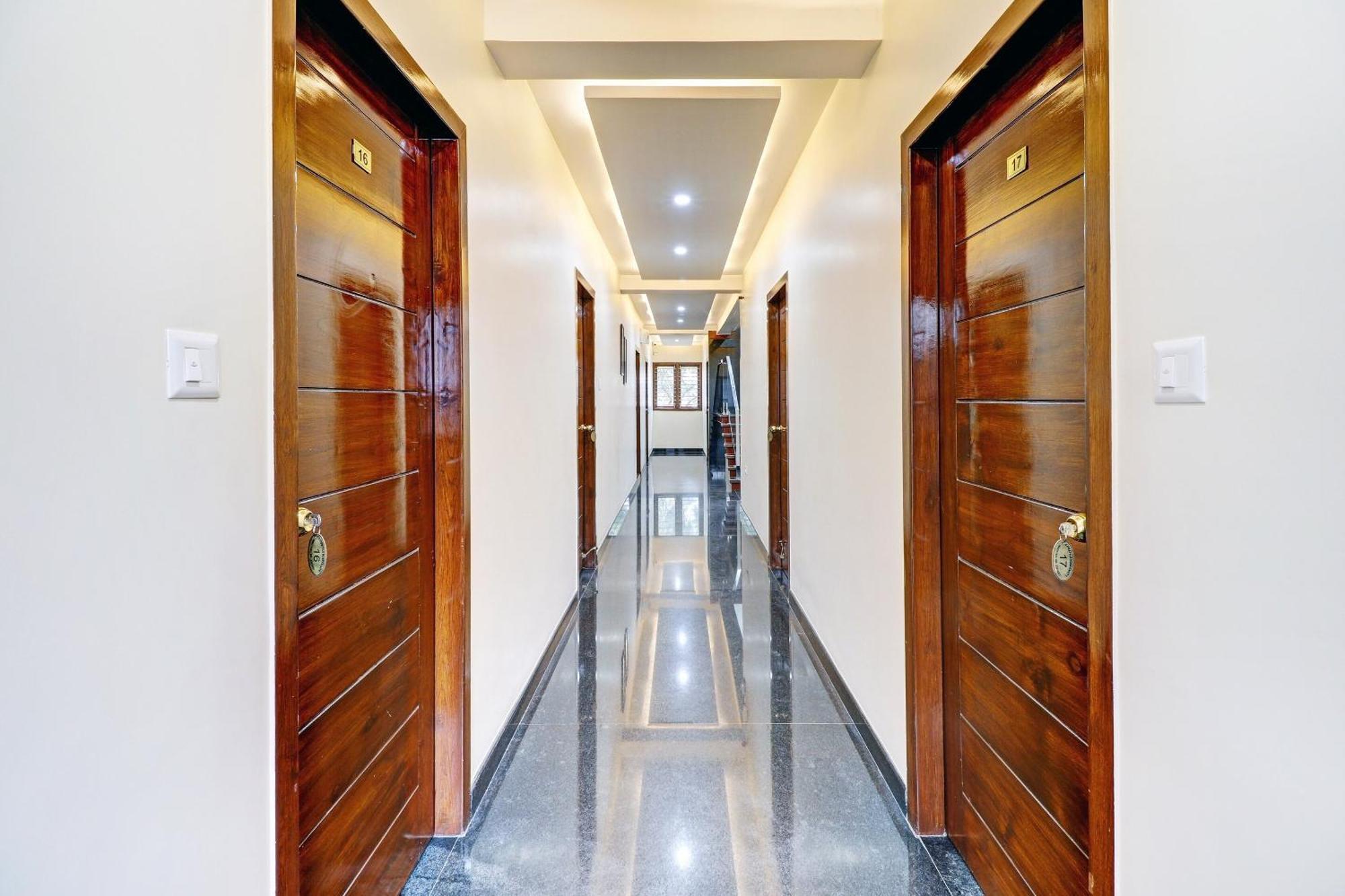Capital O R R Residency Hotel Bangalore Exterior photo
