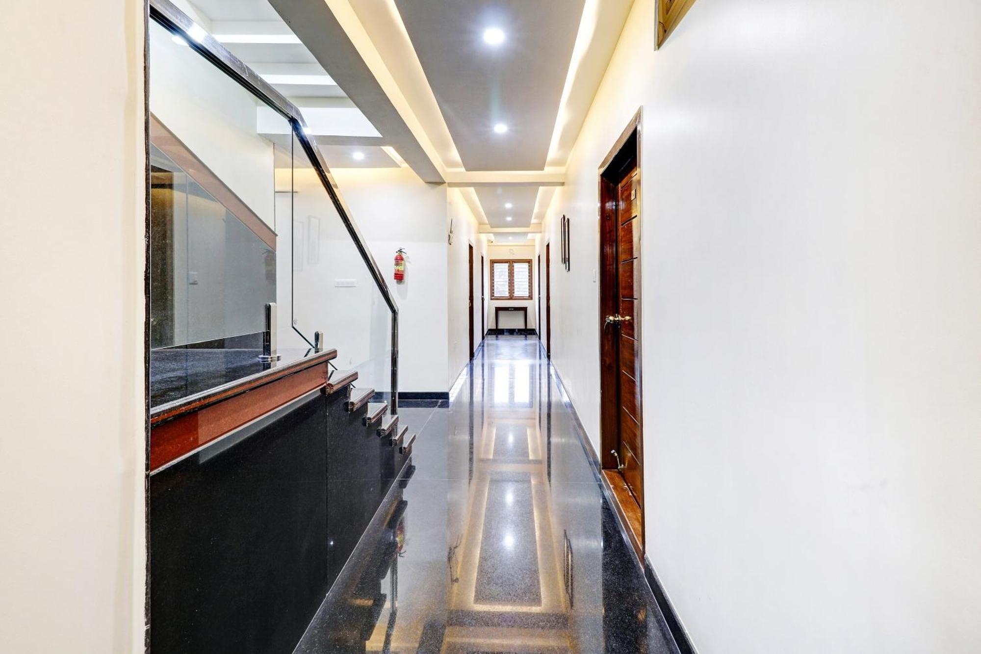 Capital O R R Residency Hotel Bangalore Exterior photo